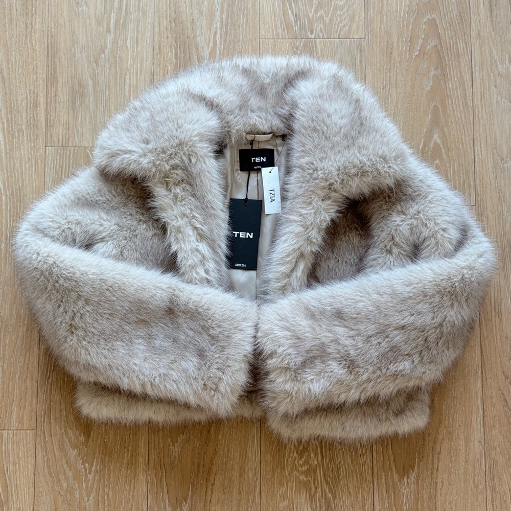 Aritzia Ten The Odette Coat in Natural Beige